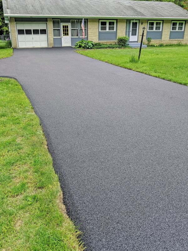 Who Does Asphalt Service